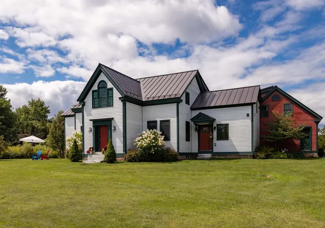 Photo 3 of Single family home for sale at 1576 Ferry Rd, Charlotte, VT 05445 | MLS# 5107116 | Listing updated on 2026-09-01