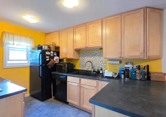 Photo 3 of Townhouse for sale at 16 South Meadow Dr, Burlington, VT 05401 | MLS# 5107119 | Listing updated on 2026-08-28