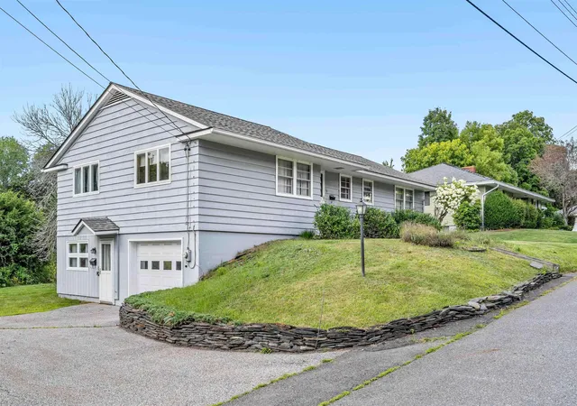Photo 2 of Single family home for sale at 28 Waterman St, Barre City, VT 05641 | MLS# 5107154 | Listing updated on 2026-09-08