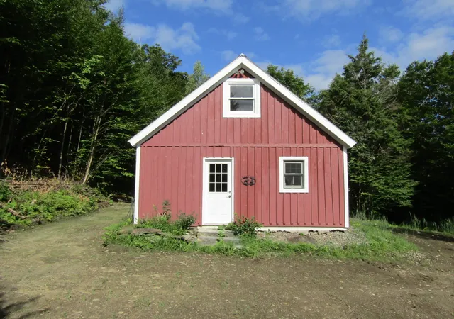 Photo 3 of Single family home for sale at 1455 Jay Rd, Richford, VT 05476 | MLS# 5107158 | Listing updated on 2026-08-28