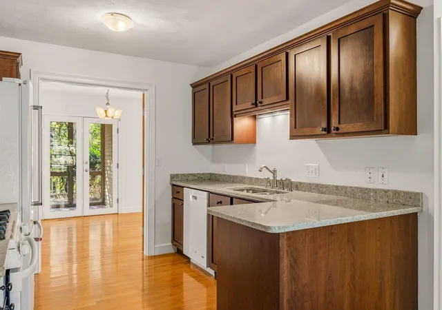 Photo 4 of Townhouse for sale at 579 Sagamore Ave #33, Portsmouth, NH 03801 | MLS# 5107160 | Listing updated on 2026-09-13