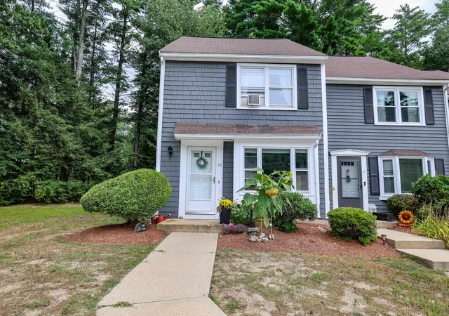 Townhouse for sale at 33 Blossom Ln, Merrimack, NH 03054 | MLS# 5107165