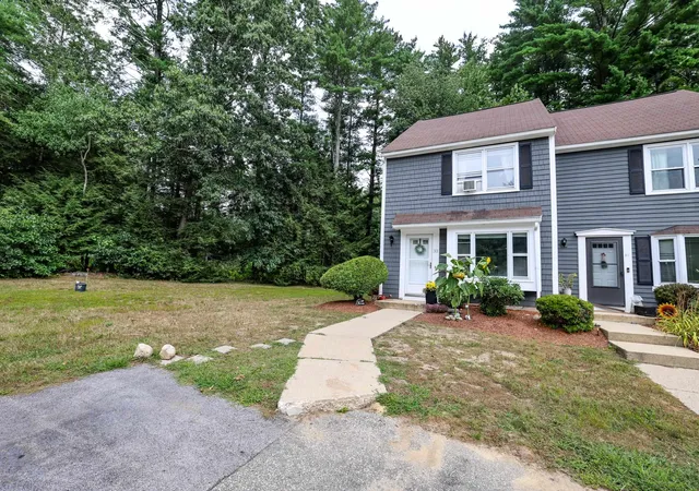 Photo 1 of Townhouse for sale at 33 Blossom Ln, Merrimack, NH 03054 | MLS# 5107165 | Listing updated on 2026-09-08