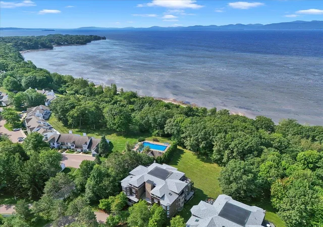 Photo 3 of Condo for sale at 3 Claire Pointe Rd, Burlington, VT 05408 | MLS# 5107171 | Listing updated on 2026-08-28