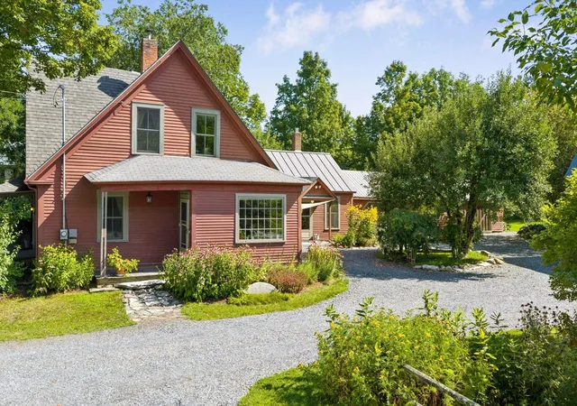 3rd image of 182 Dartmouth College Hwy, Haverhill, NH 03765 | MLS# 5107180