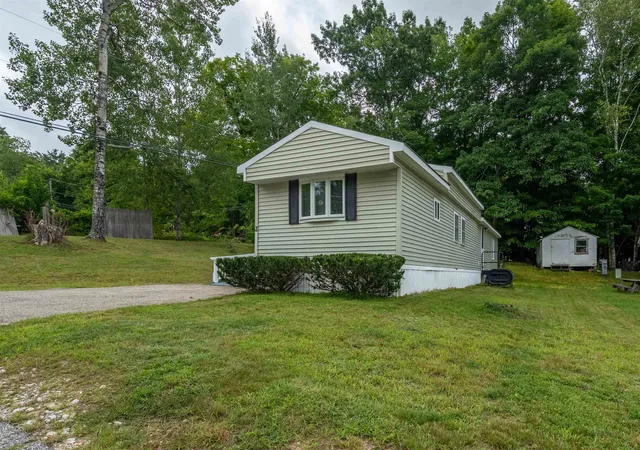 4th image of 2 Knights Ct, Raymond, NH 03077 | MLS# 5107189