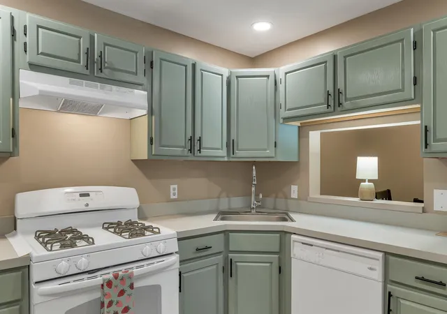 5th image of 5 Bernards Rd #1, Merrimack, NH 03054 | MLS# 5107198
