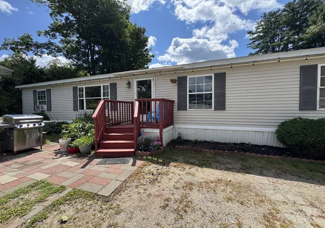 Manufactured home for sale at 86 Sargent Station Rd #10, Weare, NH 03281 | MLS# 5107200