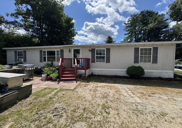 Photo 27 of Manufactured home for sale at 86 Sargent Station Rd #10, Weare, NH 03281 | MLS# 5107200 | Listing updated on 2026-08-31