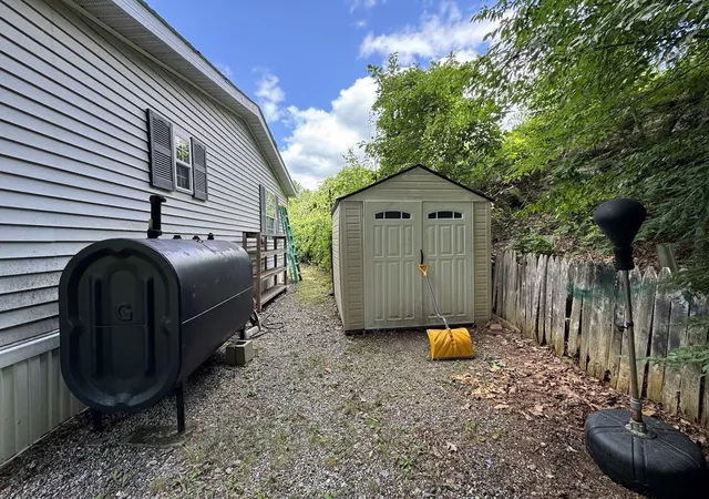 Photo 4 of Manufactured home for sale at 86 Sargent Station Rd #10, Weare, NH 03281 | MLS# 5107200 | Listing updated on 2026-08-31