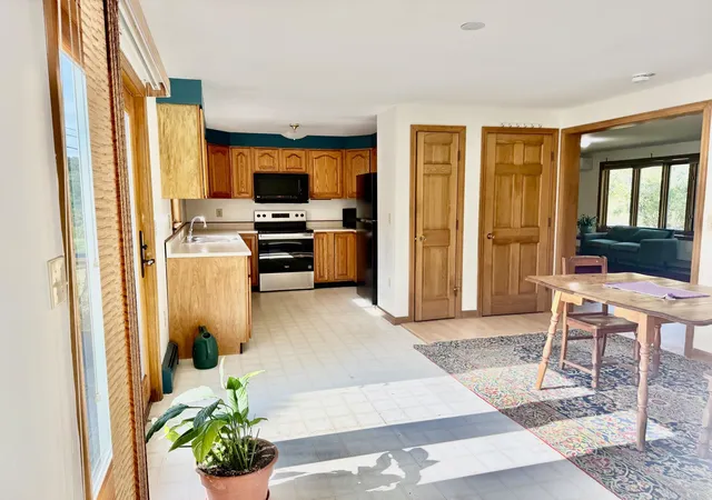 Photo 1 of Single family home for sale at 3173 Hinesburg Rd, Richmond, VT 05477 | MLS# 5107224 | Listing updated on 2026-09-10
