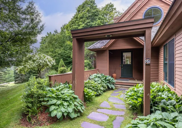 Photo 2 of Single family home for sale at 69 Dish Ln, Stowe, VT 05672 | MLS# 5107226 | Listing updated on 2026-09-08
