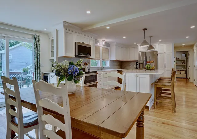 Photo 2 of Single family home for sale at 354 Wallis Rd, Rye, NH 03870 | MLS# 5107235 | Listing updated on 2026-09-15