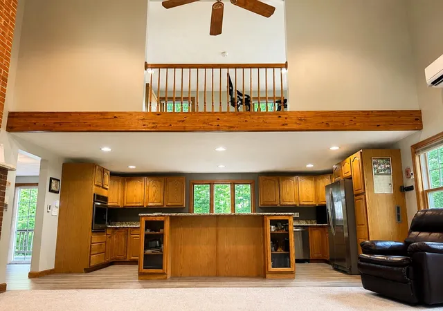 Photo 3 of Single family home for sale at 14 Shasta Dr, Londonderry, NH 03053 | MLS# 5107239 | Listing updated on 2026-09-16