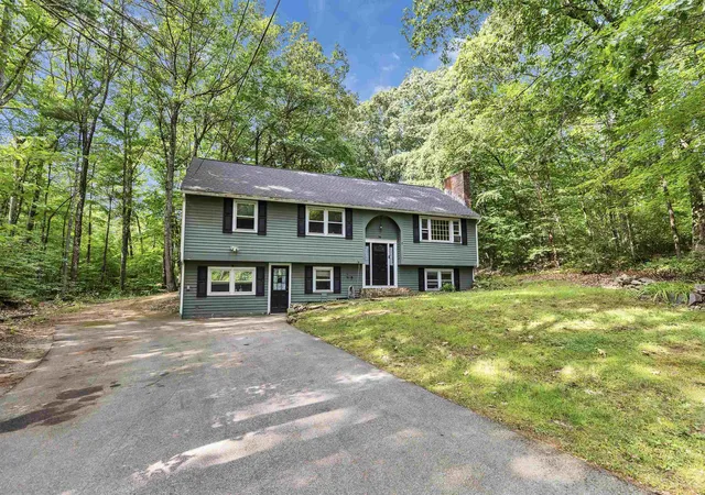 Photo 3 of Single family home for sale at 16 Mcgettigan Rd, Milford, NH 03055 | MLS# 5107240 | Listing updated on 2026-09-14