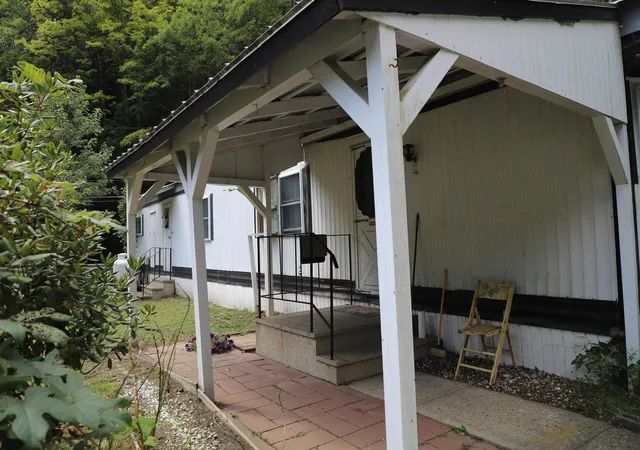 Photo 3 of Sale Pending at 11 Crescent Dr, Brattleboro, VT 05301 | MLS# 5107263 | Listing updated on 2026-09-02