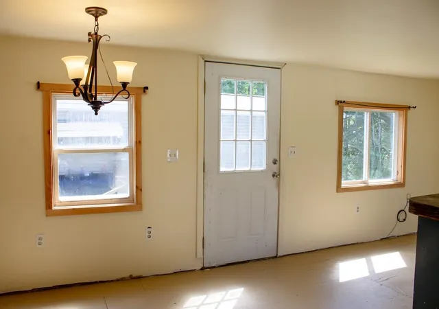 Photo 3 of Manufactured home for sale at 39 Wile St, Hinesburg, VT 05461 | MLS# 5107269 | Listing updated on 2026-08-29