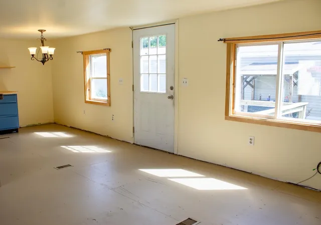 Photo 4 of Manufactured home for sale at 39 Wile St, Hinesburg, VT 05461 | MLS# 5107269 | Listing updated on 2026-08-29
