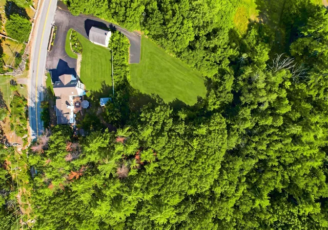 24th image of 257 Meredith Neck Rd, Meredith, NH 03253 | MLS# 5107274