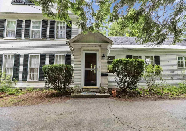 Photo 4 of Single family home for sale at 5 Old Jaffrey Rd, Peterborough, NH 03458 | MLS# 5107283 | Listing updated on 2026-09-12