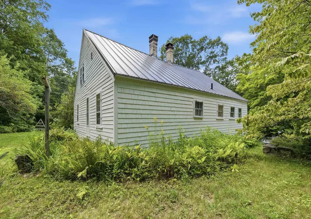 4th image of 692 Belknap Mountain Rd, Gilford, NH 03249 | MLS# 5107284