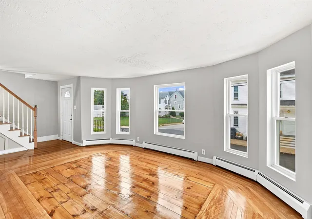 Photo 4 of Single family home for sale at 18 Summer St, Nashua, NH 03064 | MLS# 5107286 | Listing updated on 2026-09-11