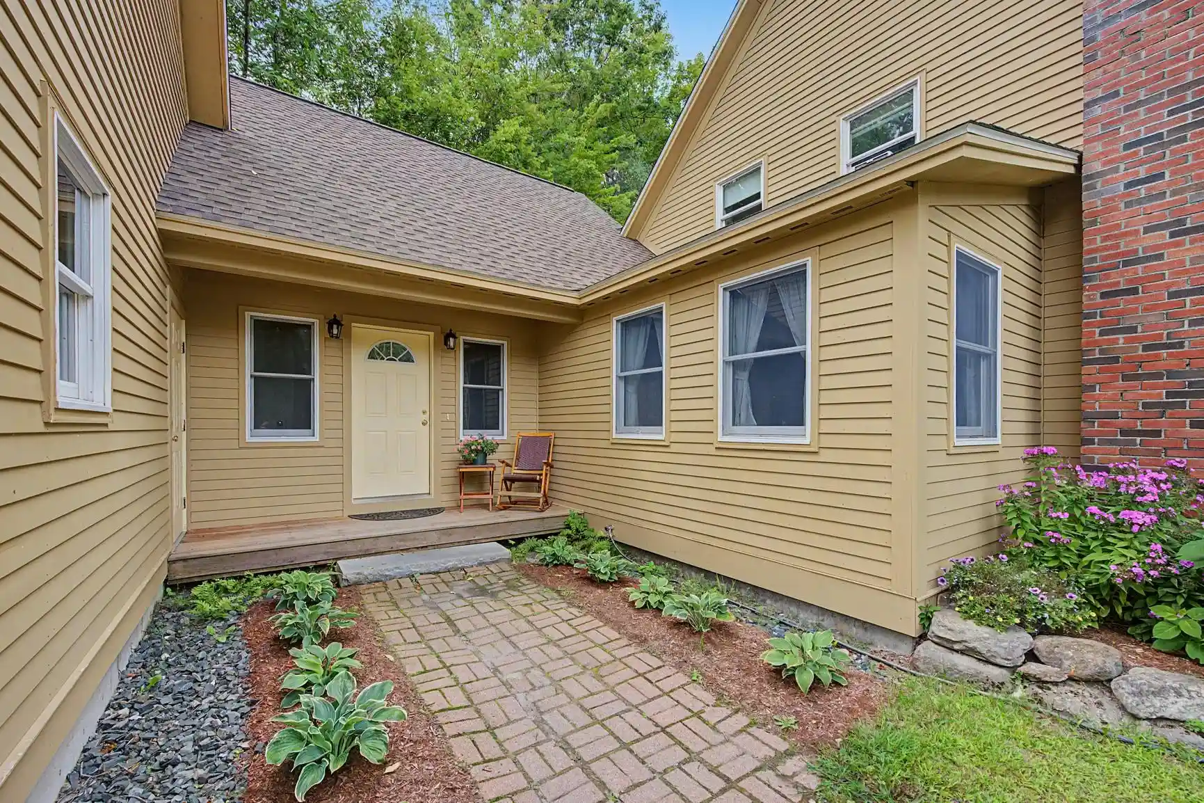 Single family home for sale at 52 Chase St, Sunapee, NH 03782 | MLS# 5107289