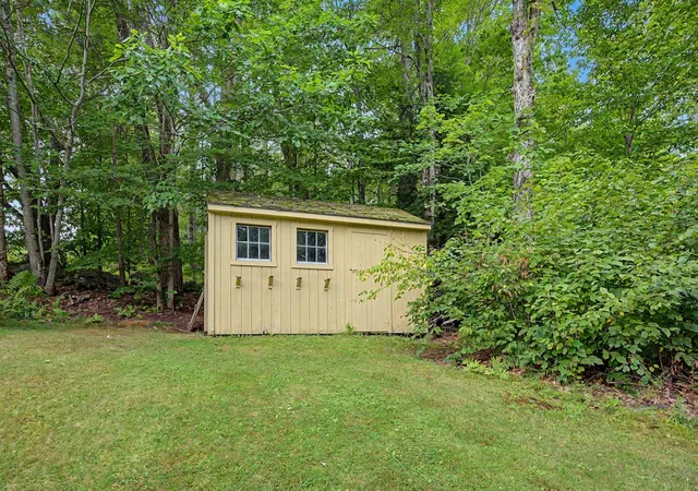 48th image of 52 Chase St, Sunapee, NH 03782 | MLS# 5107289