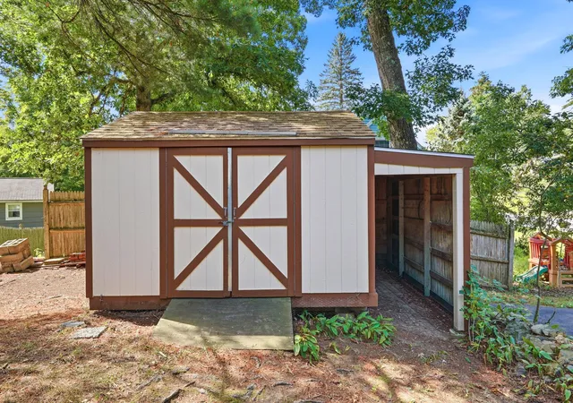 Photo 3 of Single family home for sale at 98 Conant Rd, Nashua, NH 03062 | MLS# 5107296 | Listing updated on 2026-09-13