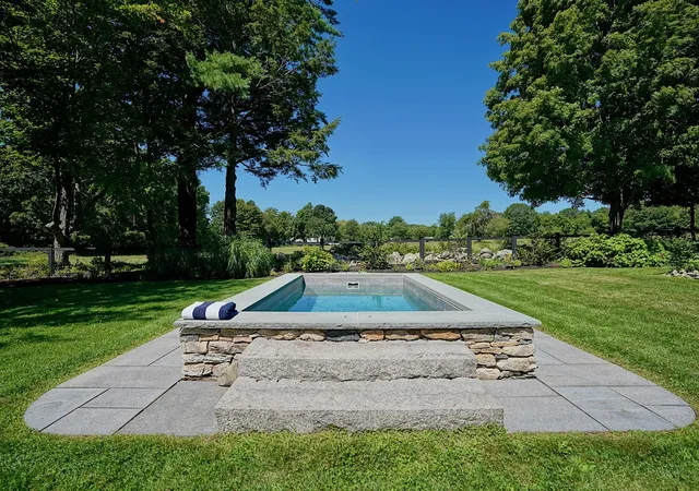 Photo 3 of Single family home for sale at 5 Grove Rd, Rye, NH 03870 | MLS# 5107306 | Listing updated on 2026-09-09