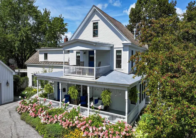 Photo 3 of Sale Pending at 40 South St, Middlebury, VT 05753 | MLS# 5107309 | Listing updated on 2026-09-15