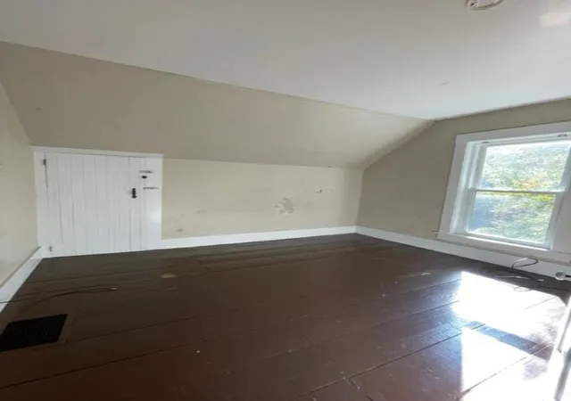 Photo 3 of Single family home for sale at 1957 Memorial Dr, St. Johnsbury, VT 05819 | MLS# 5107322 | Listing updated on 2026-08-29