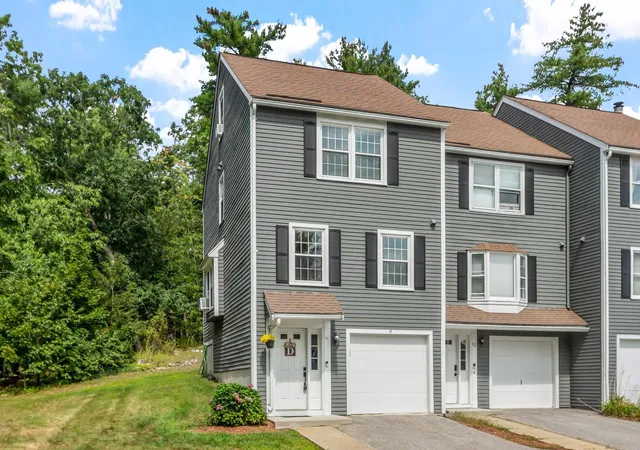 Photo 1 of Townhouse for sale at 10 Aspen Ln, Merrimack, NH 03045 | MLS# 5107341 | Listing updated on 2026-09-16