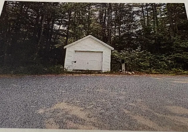 Photo 2 of Sale Pending at 8 Clark Rd, Brookfield, NH 03872 | MLS# 5107346 | Listing updated on 2026-09-12