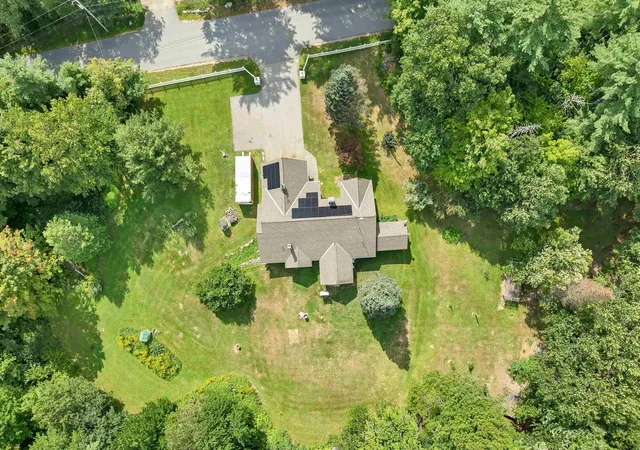 3rd image of 433 Hurricane Rd, Belmont, NH 03220 | MLS# 5107356