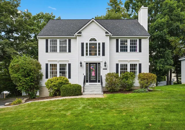 Photo 3 of Sale Pending at 22 Virginia Ct, Hooksett, NH 03106 | MLS# 5107360 | Listing updated on 2026-09-17