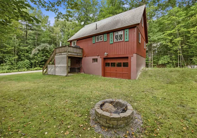 Photo 2 of Single family home for sale at 38 Mountain View Dr, Moultonborough, NH 03254 | MLS# 5107361 | Listing updated on 2026-09-03