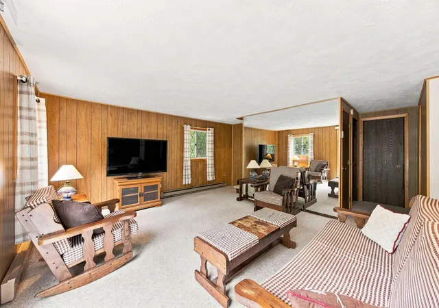 Photo 3 of Single family home for sale at 38 Mountain View Dr, Moultonborough, NH 03254 | MLS# 5107361 | Listing updated on 2026-09-03