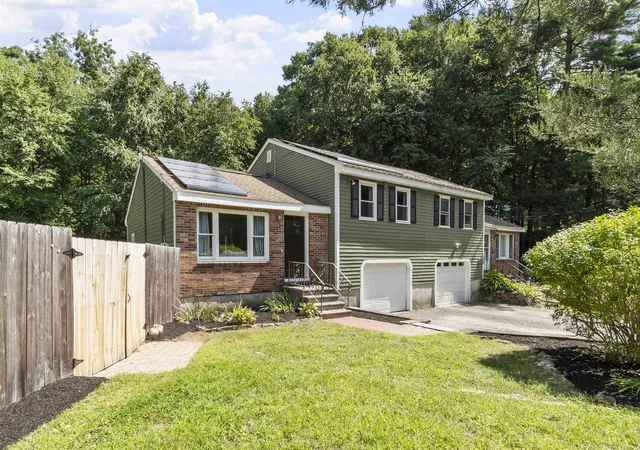 1st image of 34 Hemlock Cir #A, Sandown, NH 03873 | MLS# 5107370