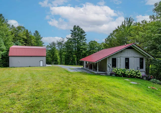 Photo 3 of Single family home for sale at 74 Moses Pond Rd, Weston, VT 05161 | MLS# 5107376 | Listing updated on 2026-09-17