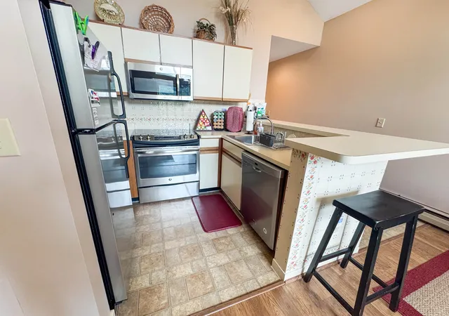 Photo 3 of Condo for sale at 17F Mountain Village, Dover, VT 05356 | MLS# 5107383 | Listing updated on 2026-09-04