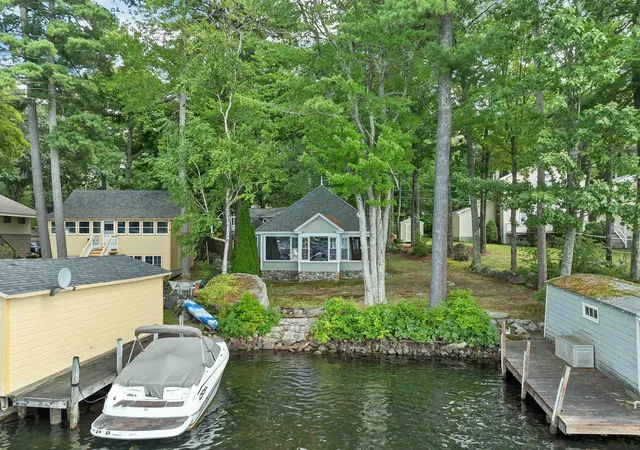 Photo 1 of Single family home for sale at 19 Smith Cove Rd, Gilford, NH 03249 | MLS# 5107388 | Listing updated on 2026-09-09