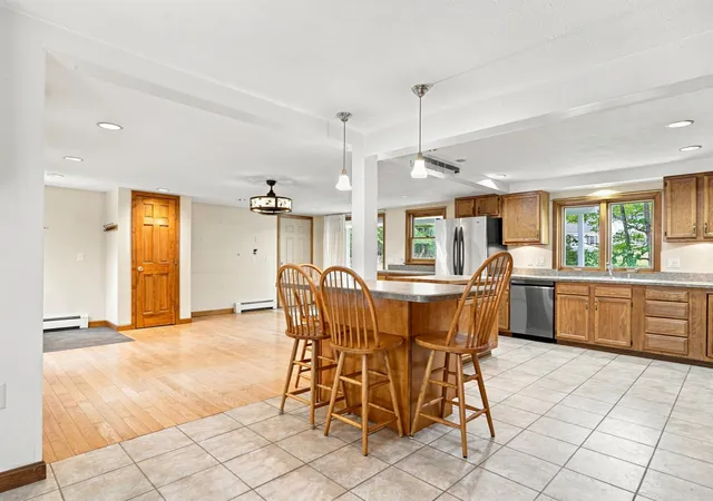 3rd image of 24 Little Ln, Dunbarton, NH 03046 | MLS# 5107406
