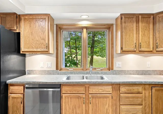 5th image of 24 Little Ln, Dunbarton, NH 03046 | MLS# 5107406