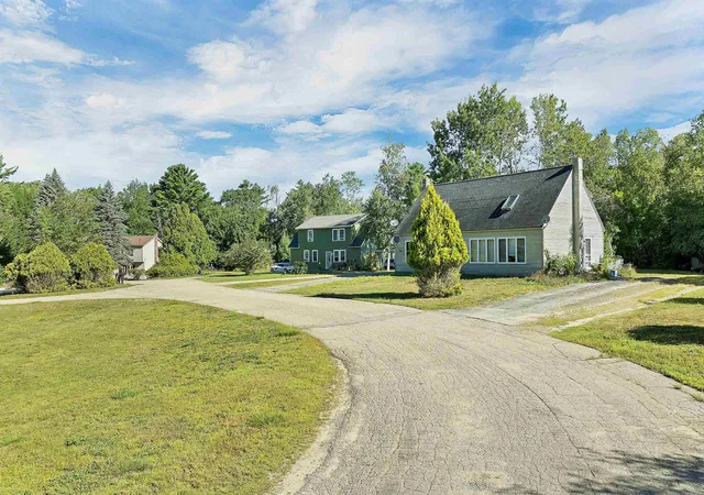 2nd image of 3 And 5 Ryefield Ter, Wolfeboro, NH 03894 | MLS# 5107407