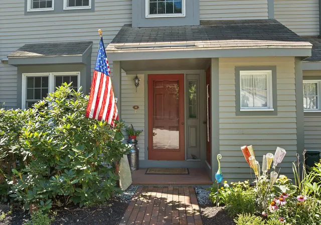 Photo 3 of Townhouse for sale at 169 Portsmouth St #10, Concord, NH 03301 | MLS# 5107411 | Listing updated on 2026-09-16