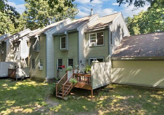 Photo 3 of Townhouse for sale at 169 Portsmouth St #10, Concord, NH 03301 | MLS# 5107411 | Listing updated on 2026-09-16