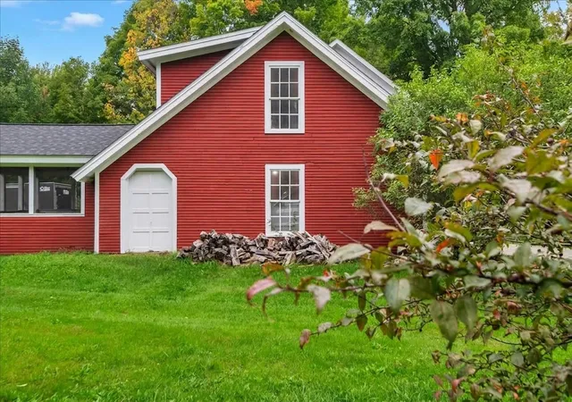 Photo 1 of Single family home for sale at 3234 W Hill Rd, Montgomery, VT 04571 | MLS# 5107420 | Listing updated on 2026-09-14