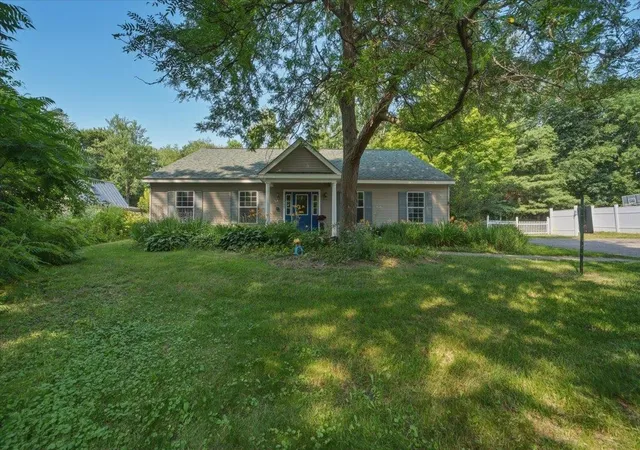 Photo 2 of Single family home for sale at 1795 Main St, Colchester, VT 05446 | MLS# 5107438 | Listing updated on 2026-09-16
