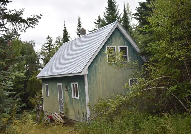 Photo 3 of Single family home for sale at 185 Driscoll Dr, Irasburg, VT 05845 | MLS# 5107449 | Listing updated on 2026-08-31